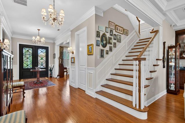 5009 W LEONA STREET, Tampa, FL 33629