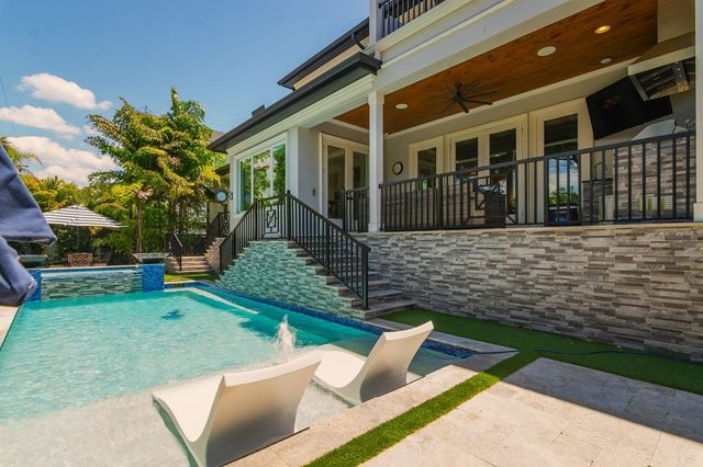 5009 W LEONA STREET, Tampa, FL 33629