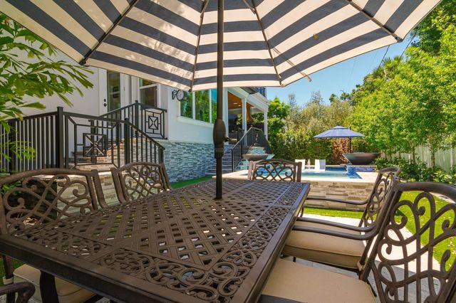 5009 W LEONA STREET, Tampa, FL 33629