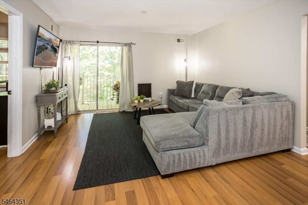 32 Brookside Ln 32, Mount Arlington Boro, NJ 07856 — photo 3