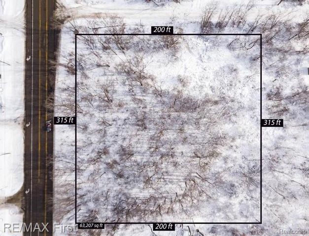 000 Cooley Lake, West Bloomfield, MI 48324