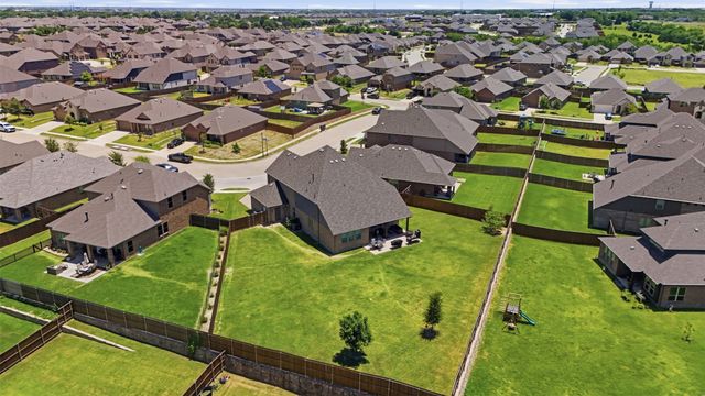 502 Big Bend Drive, Fate, TX 75087