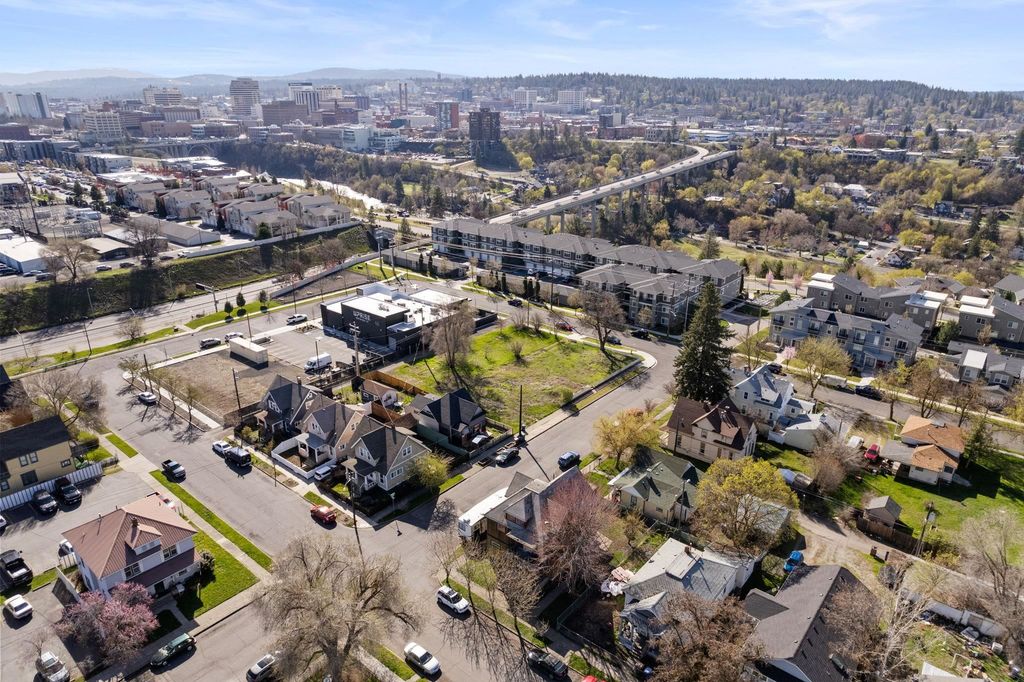 614 N Oak St, Spokane, WA 99208 photo 7