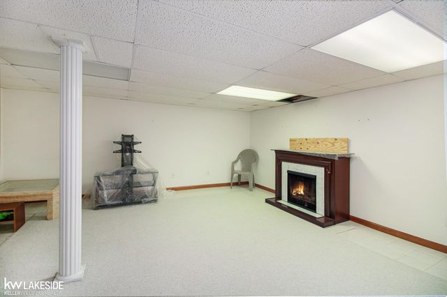28306 Universal Drive, Warren, MI 48092