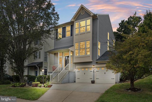 6550 CREEK RUN DR, Centreville, VA 20121