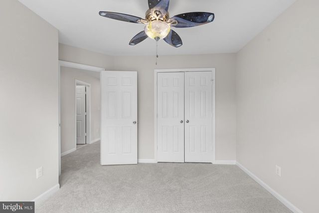 6550 CREEK RUN DR, Centreville, VA 20121