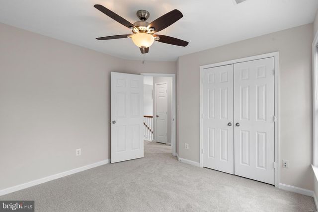 6550 CREEK RUN DR, Centreville, VA 20121