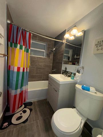4328 Pine Street, West Palm Beach, FL 33406