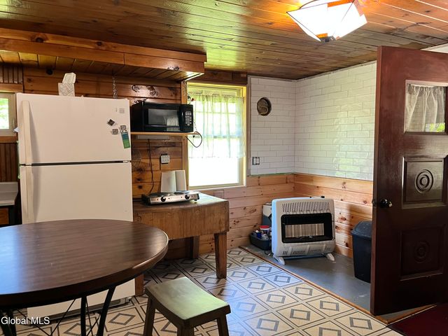 138 Garnet Lake Road, Johnsburg, NY 12843