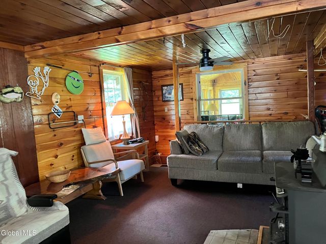 138 Garnet Lake Road, Johnsburg, NY 12843
