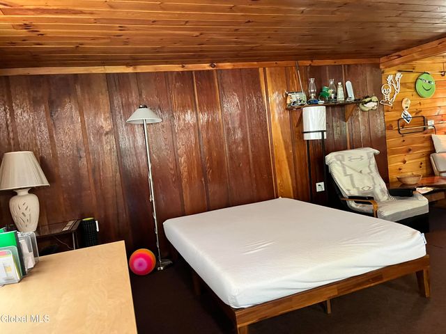 138 Garnet Lake Road, Johnsburg, NY 12843