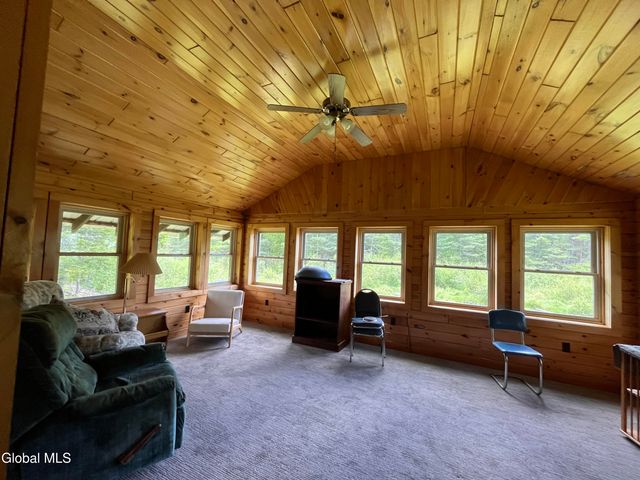 138 Garnet Lake Road, Johnsburg, NY 12843