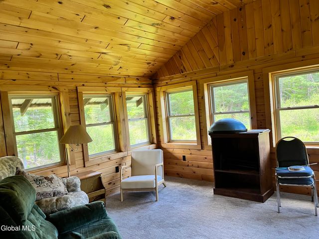 138 Garnet Lake Road, Johnsburg, NY 12843