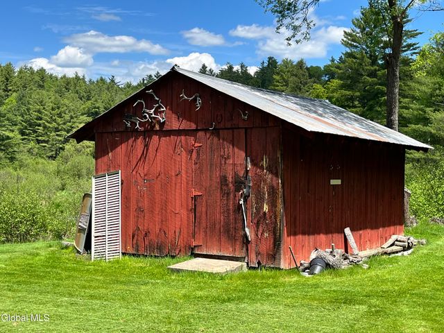 138 Garnet Lake Road, Johnsburg, NY 12843
