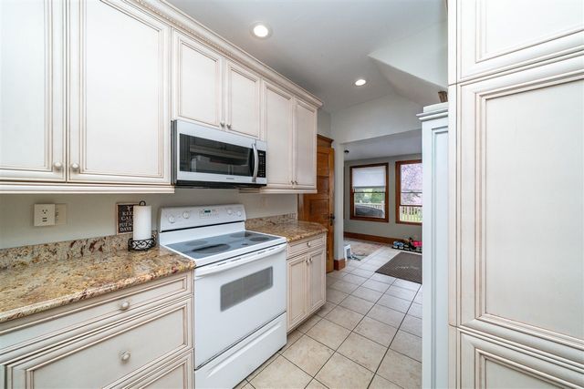 315 E Michigan Avenue, Saline, MI 48176