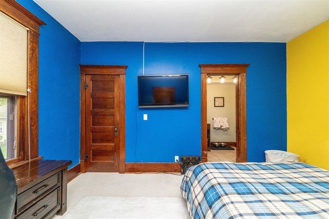 315 E Michigan Avenue, Saline, MI 48176