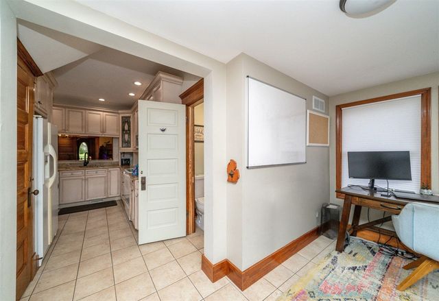 315 E Michigan Avenue, Saline, MI 48176