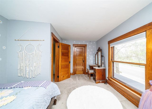 315 E Michigan Avenue, Saline, MI 48176