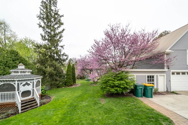 315 E Michigan Avenue, Saline, MI 48176