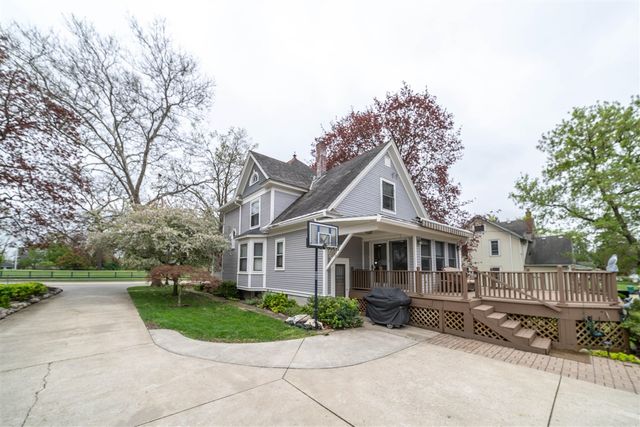 315 E Michigan Avenue, Saline, MI 48176