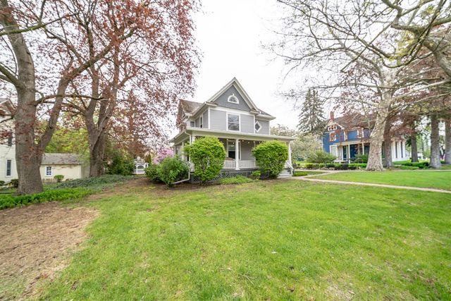 315 E Michigan Avenue, Saline, MI 48176