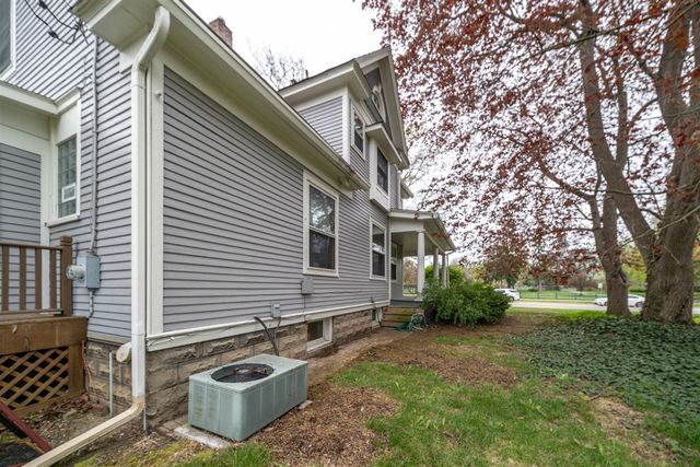 315 E Michigan Avenue, Saline, MI 48176