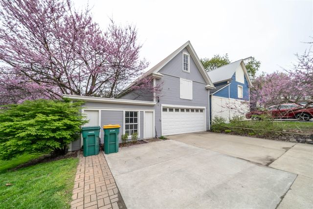 315 E Michigan Avenue, Saline, MI 48176