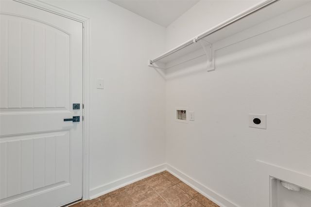 2718 Mossglen Drive, Dallas, TX 75227