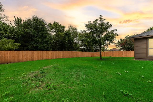 2718 Mossglen Drive, Dallas, TX 75227