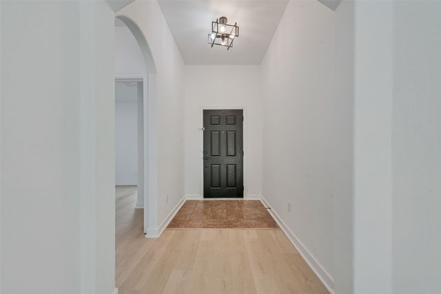 2718 Mossglen Drive, Dallas, TX 75227