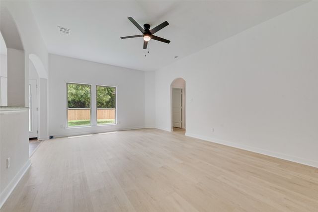 2718 Mossglen Drive, Dallas, TX 75227