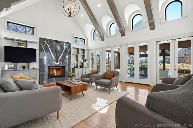 17930 E Falcon Pass, Owasso, OK 74055