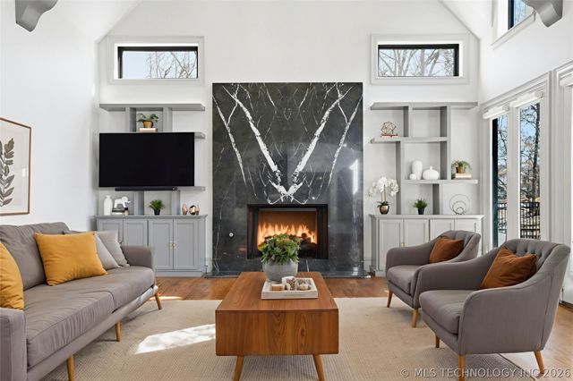 17930 E Falcon Pass, Owasso, OK 74055