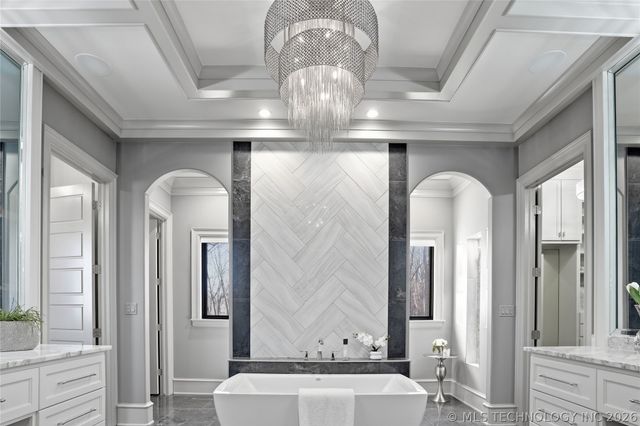 17930 E Falcon Pass, Owasso, OK 74055