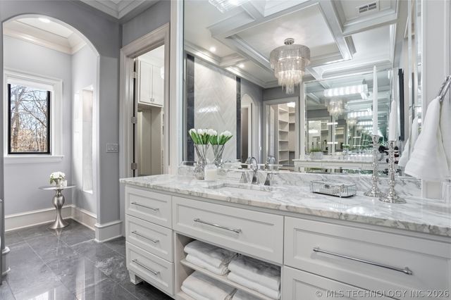 17930 E Falcon Pass, Owasso, OK 74055