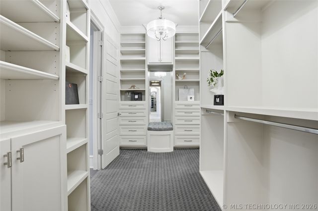 17930 E Falcon Pass, Owasso, OK 74055