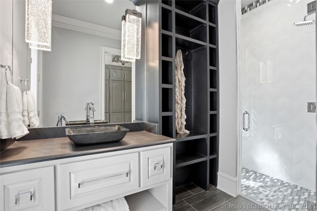 17930 E Falcon Pass, Owasso, OK 74055