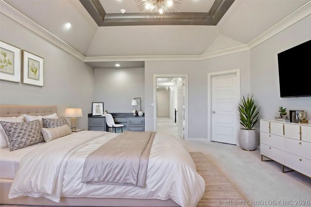 17930 E Falcon Pass, Owasso, OK 74055