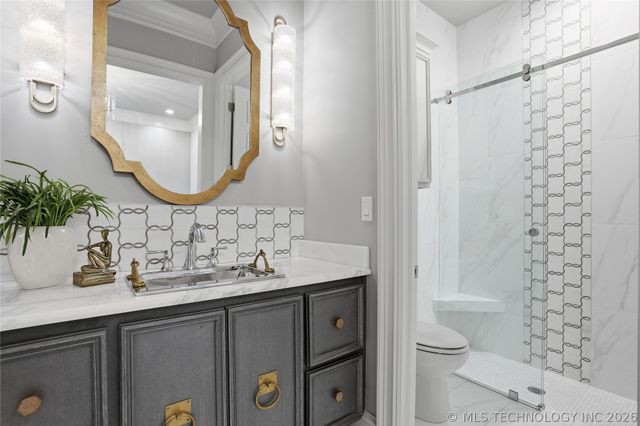 17930 E Falcon Pass, Owasso, OK 74055