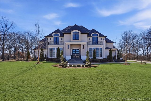 17930 E Falcon Pass, Owasso, OK 74055