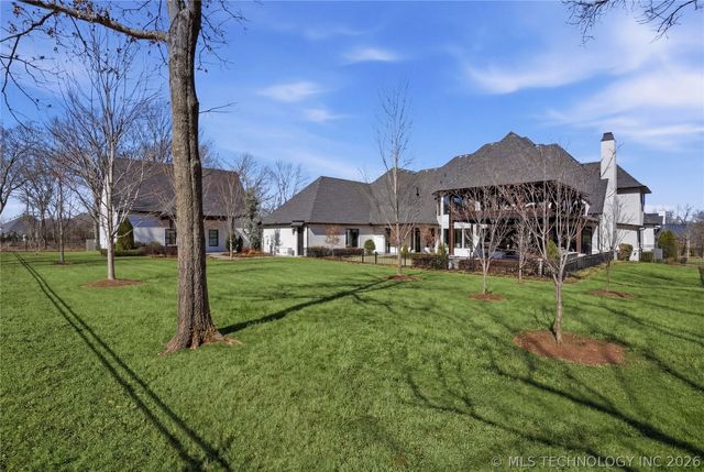 17930 E Falcon Pass, Owasso, OK 74055