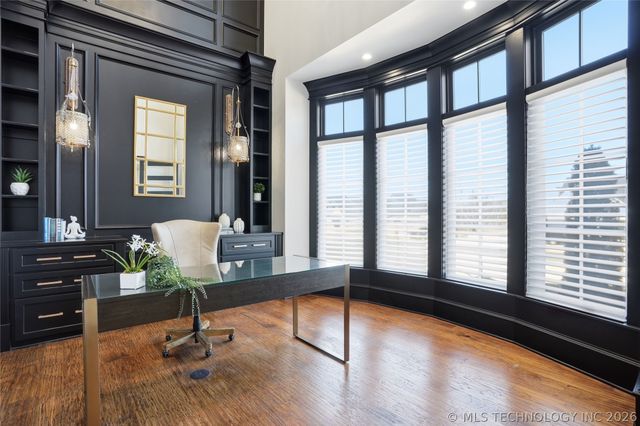 17930 E Falcon Pass, Owasso, OK 74055