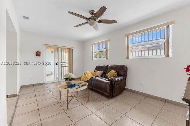 13761 SW 21st Ter, Miami, FL 33175