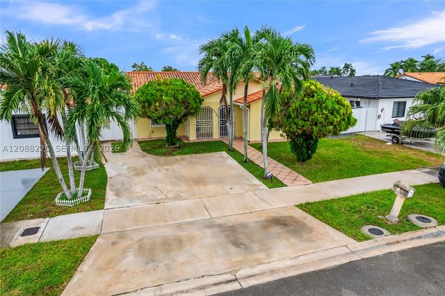 13761 SW 21st Ter, Miami, FL 33175