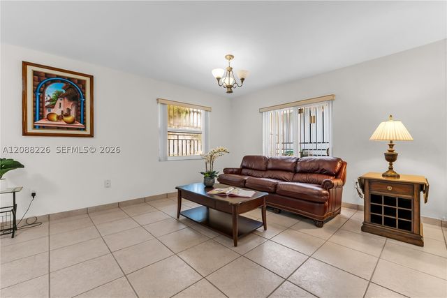 13761 SW 21st Ter, Miami, FL 33175