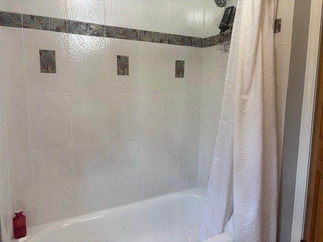 11 Shadowmoor Drive, Perinton, NY 14450