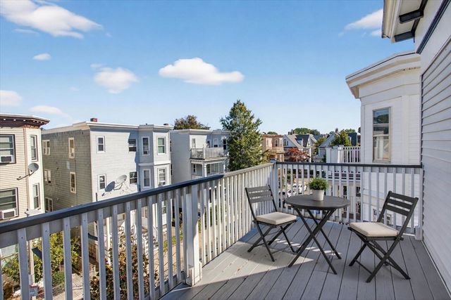 9 Hallam St. 3, Boston, MA 02125