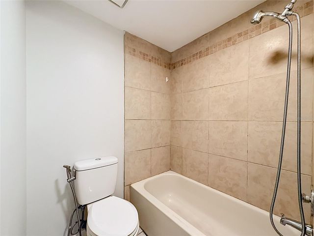 523 DERBY DRIVE, Altamonte Springs, FL 32714