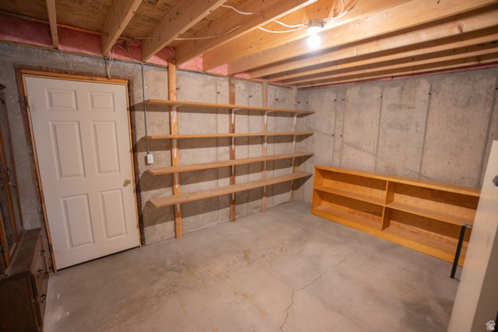 Image 40 of property listing at 791 S WEST HOYTSVILLE RD, Hoytsville, UT 84017