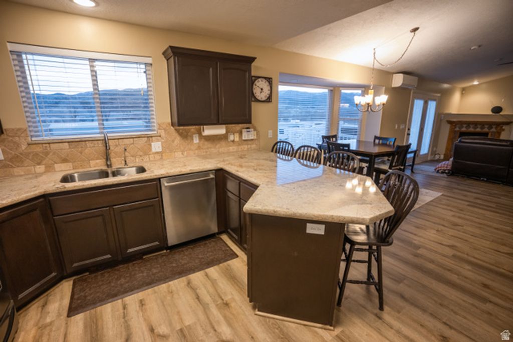 Image 6 of property listing at 791 S WEST HOYTSVILLE RD, Hoytsville, UT 84017